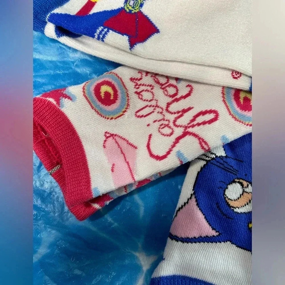 Sailor Moon - Size 4-10 Socks - BNWT ๐๐คตโโ๏ธ๐น๐ช - Picture 5 of 7